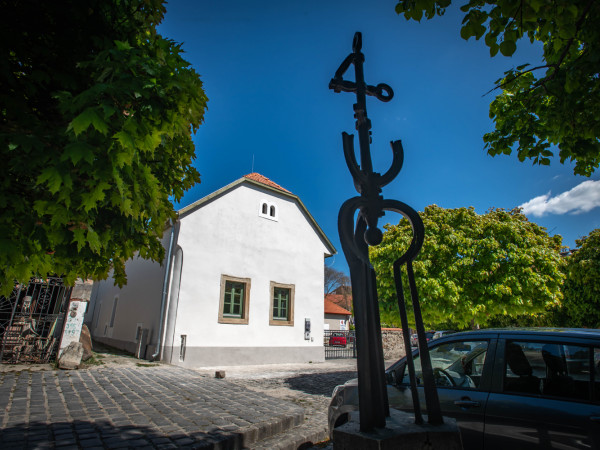 Felújított épületben, a Bodor udvarban a Családsegítő – Fotó: Bellai Laszló / Szentendre.hu / Minden jog fenntartva