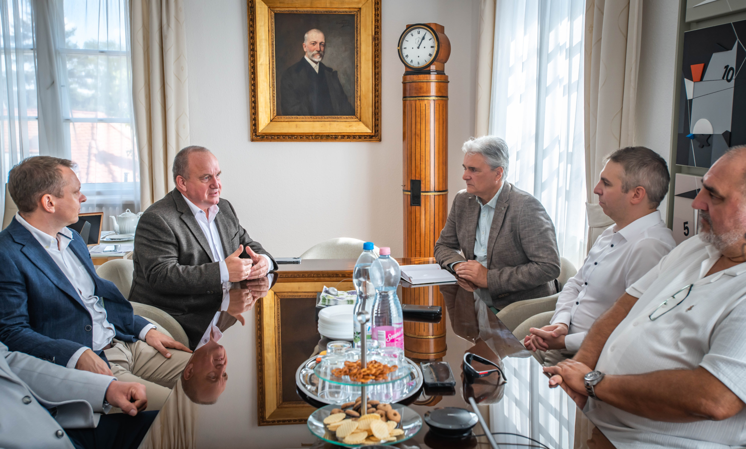 Dr. Gál Bence, Dr. Búza László, Fülöp Zsolt, Mandula Gergely, Fehér Zoltán – Fotó: Bellai László